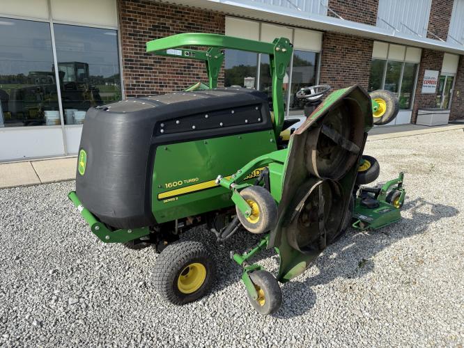 John Deere 1600