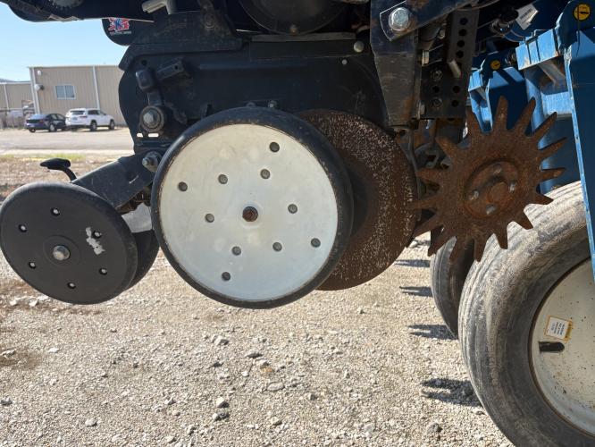 Kinze 3700