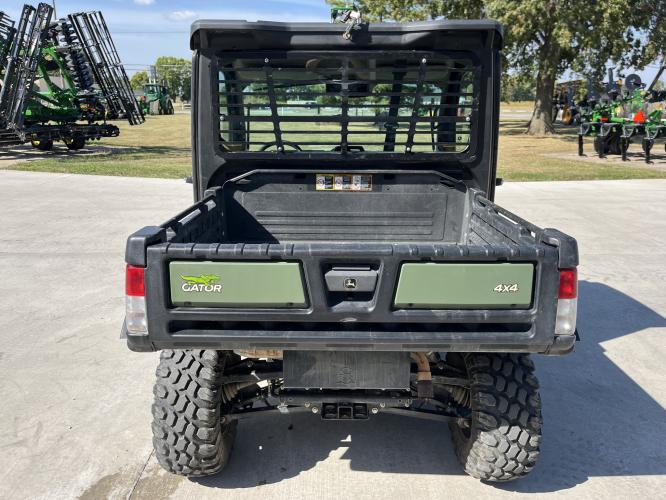 John Deere 835R