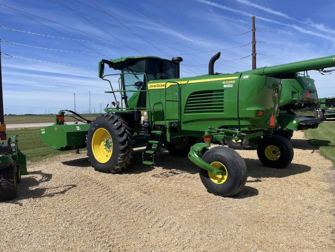 John Deere W235R
