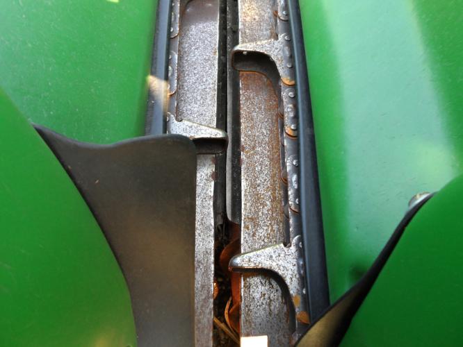John Deere 608C