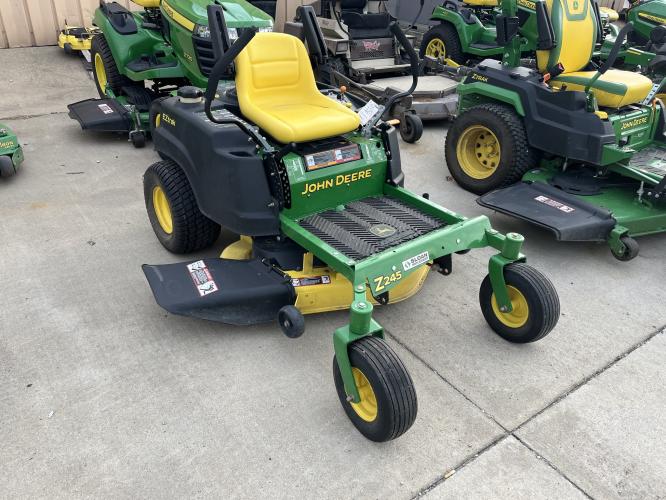 John Deere Z245