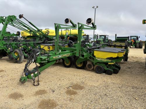 1999 John Deere 1780