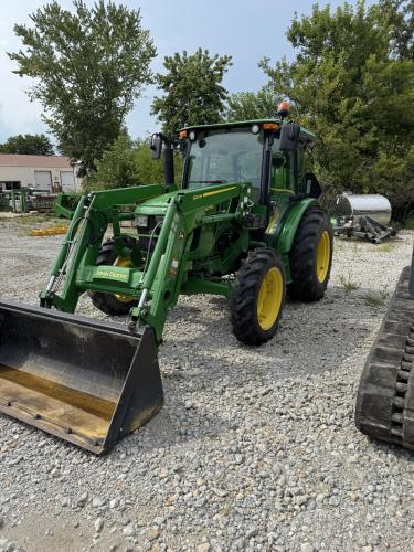John Deere 5075E