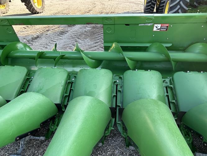 John Deere 608C