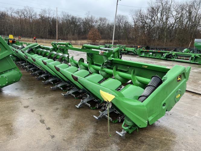 John Deere C12F