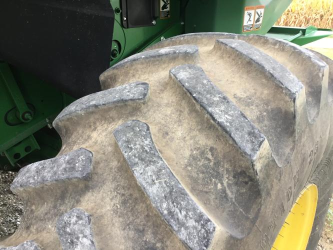 John Deere S760