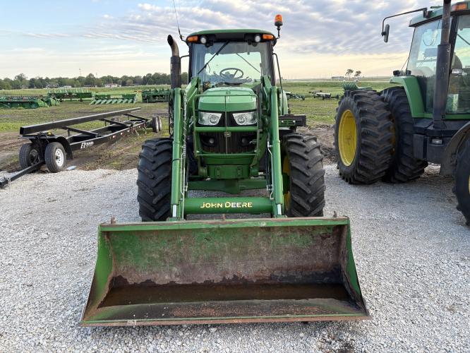 John Deere 6115M