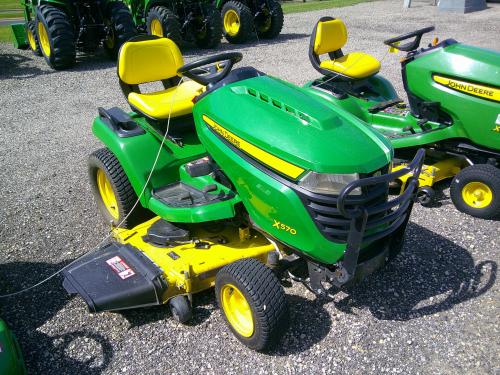 2019 John Deere X570