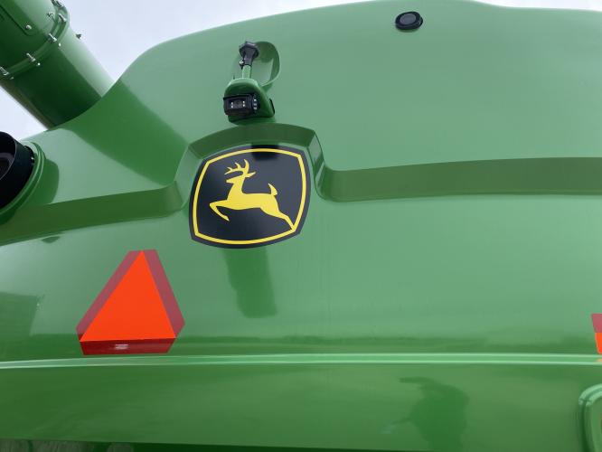 John Deere S780