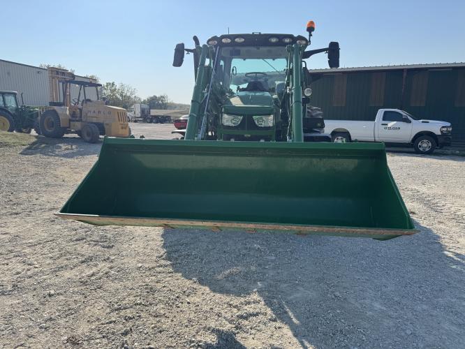 John Deere 6R 130