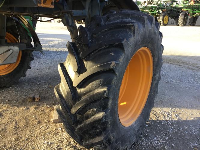 Alliance 650/65R38