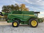 John Deere X9 1100