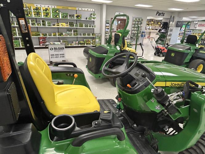John Deere 3025E