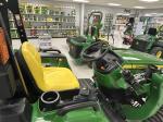 John Deere 3025E