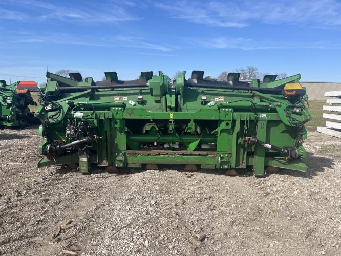John Deere C12F