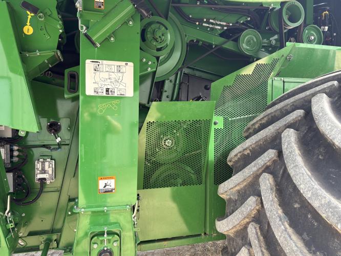 John Deere S780