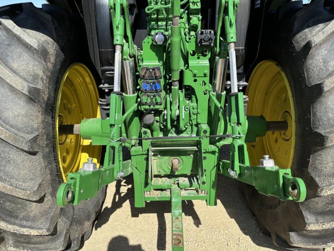 John Deere 6R 130
