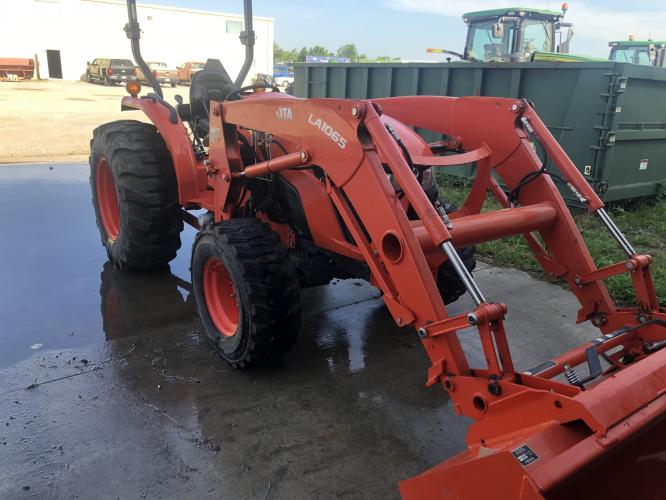 Kubota MX5800