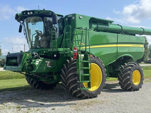 2024 John Deere S790