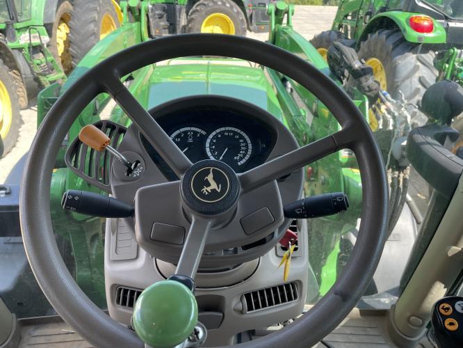 John Deere 6130R