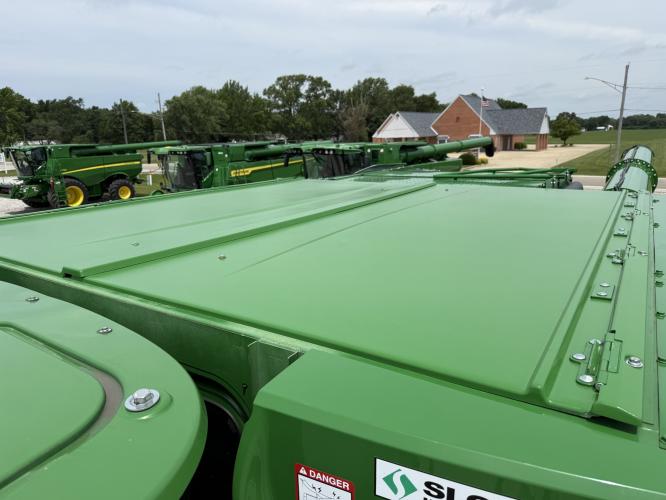 John Deere S780