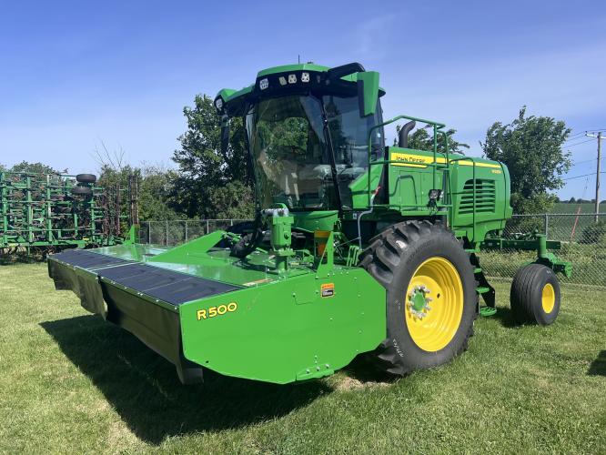 John Deere W235R