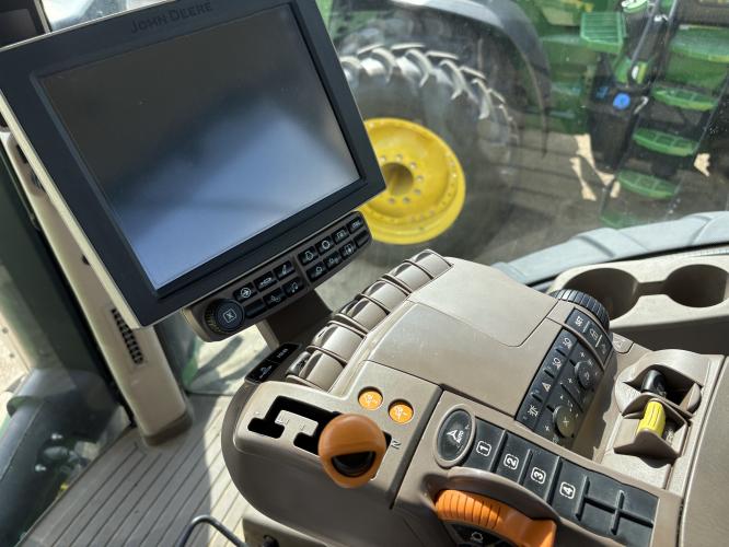John Deere 8320RT
