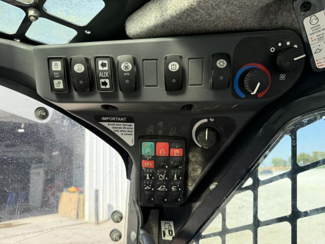 John Deere 331G