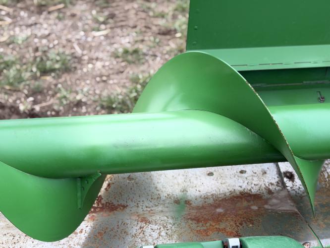 John Deere 608C