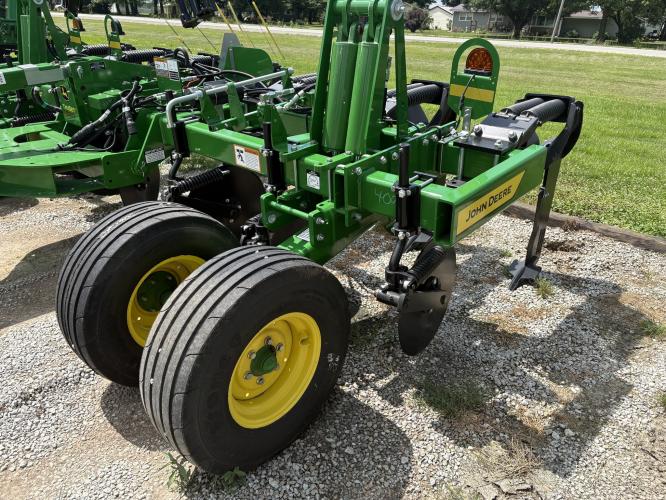 John Deere MT7