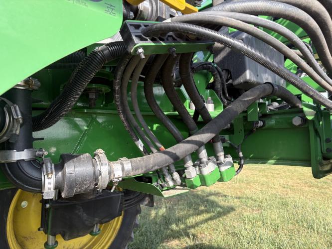 John Deere 412R