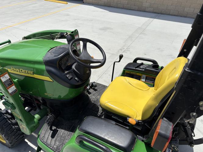 John Deere 3720
