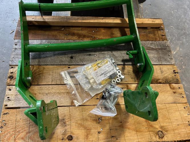 John Deere BW15634 HOOD GUARD