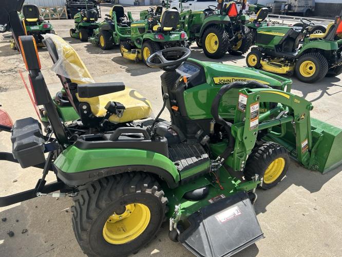 John Deere 1025R
