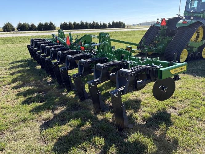 John Deere MT11