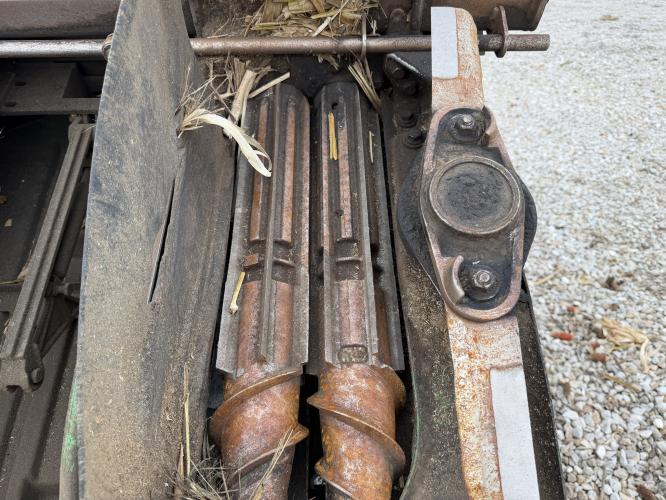 John Deere C12F