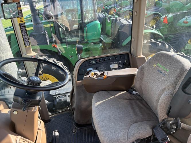 John Deere 9530