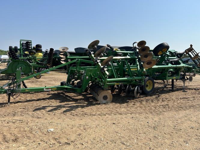 John Deere 2730