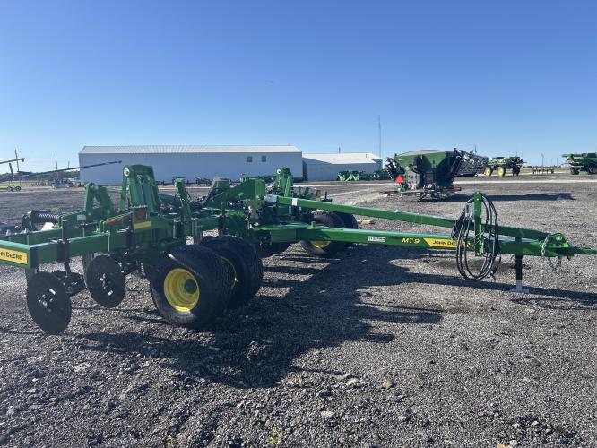 John Deere MT5