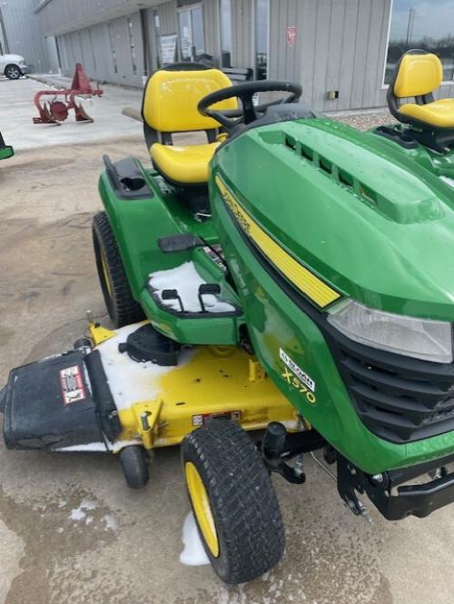 2021 John Deere X570