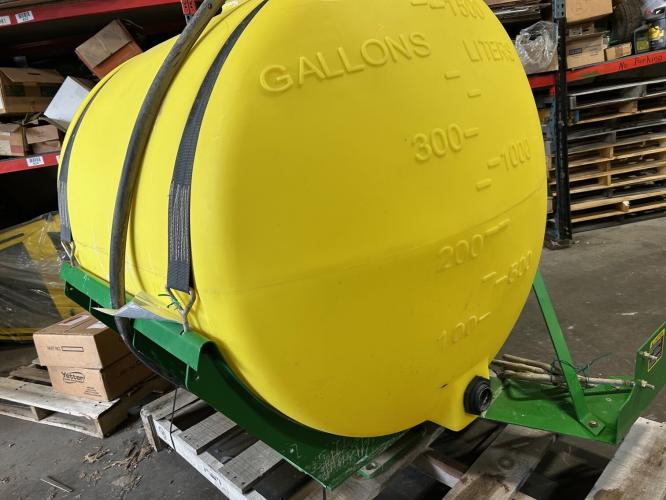 John Deere BA92804 / 420 GALLON FERTILIZER TANK