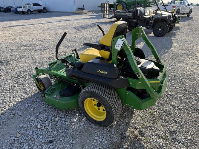 John Deere Z720E
