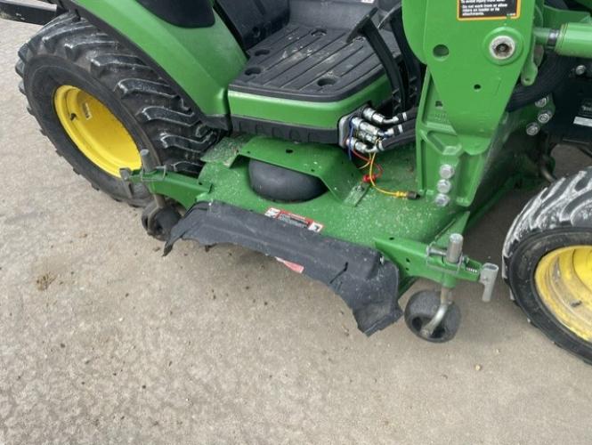 John Deere 1025R