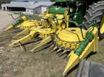 John Deere 676