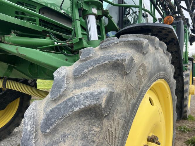 John Deere 4830