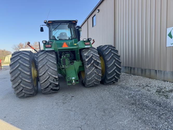 John Deere 9530
