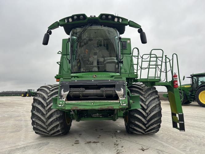 John Deere S790