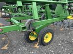 John Deere 2210