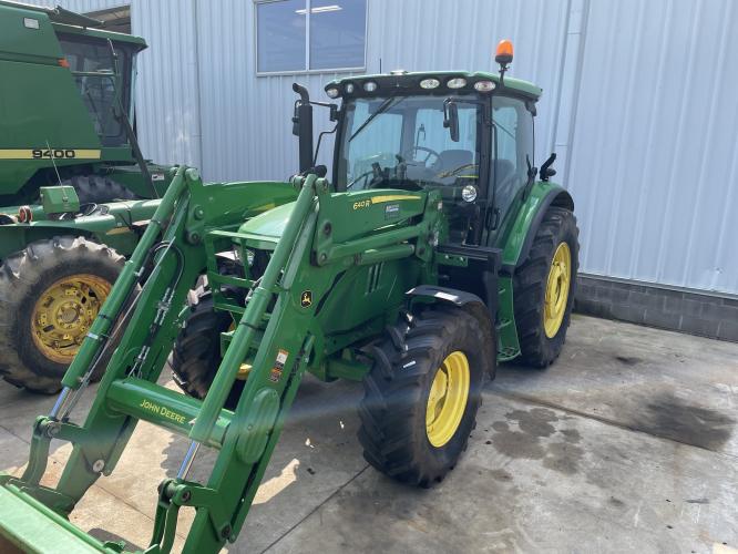 John Deere 6130R
